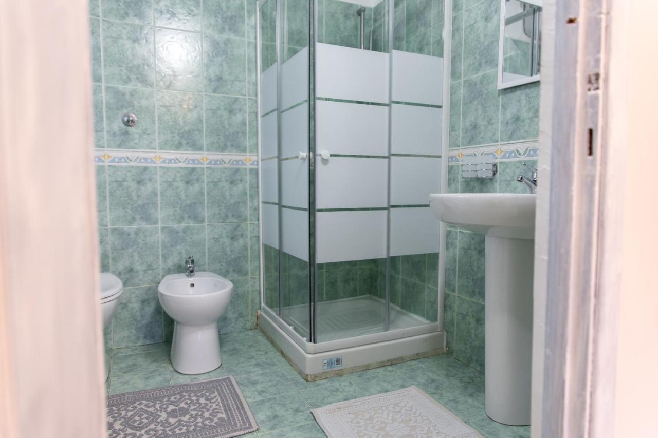 Suite Gli Ulivi Colonna エクステリア 写真